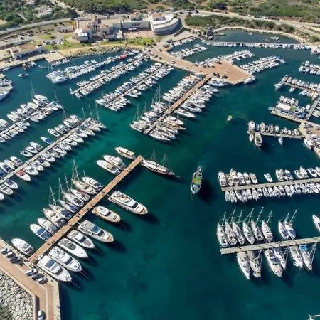 Monica House Tatil Evi