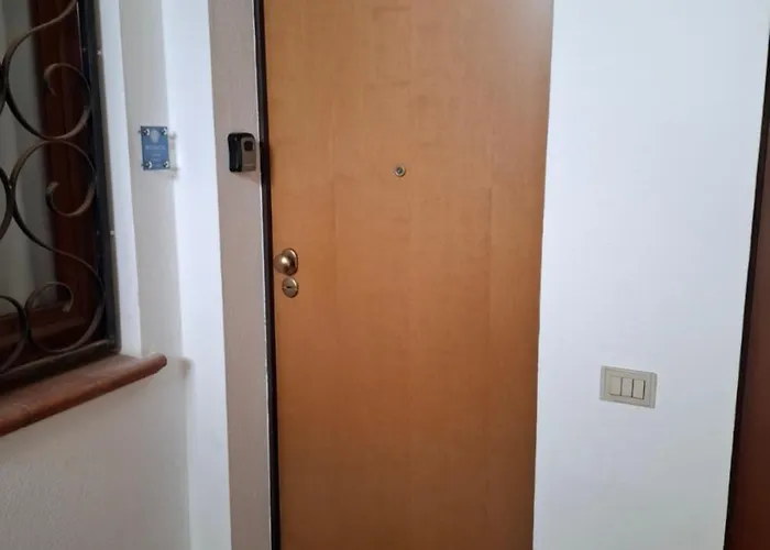 Monica House Дом отдыха